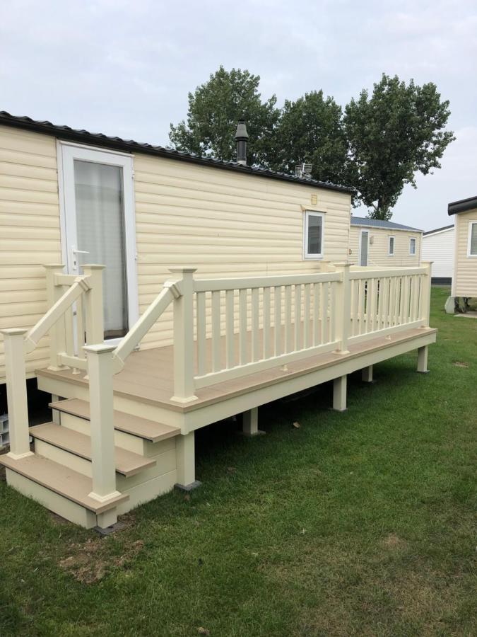 8 Berth Caravan Hotel แคลกตัน-ออน-ซี ภายนอก รูปภาพ