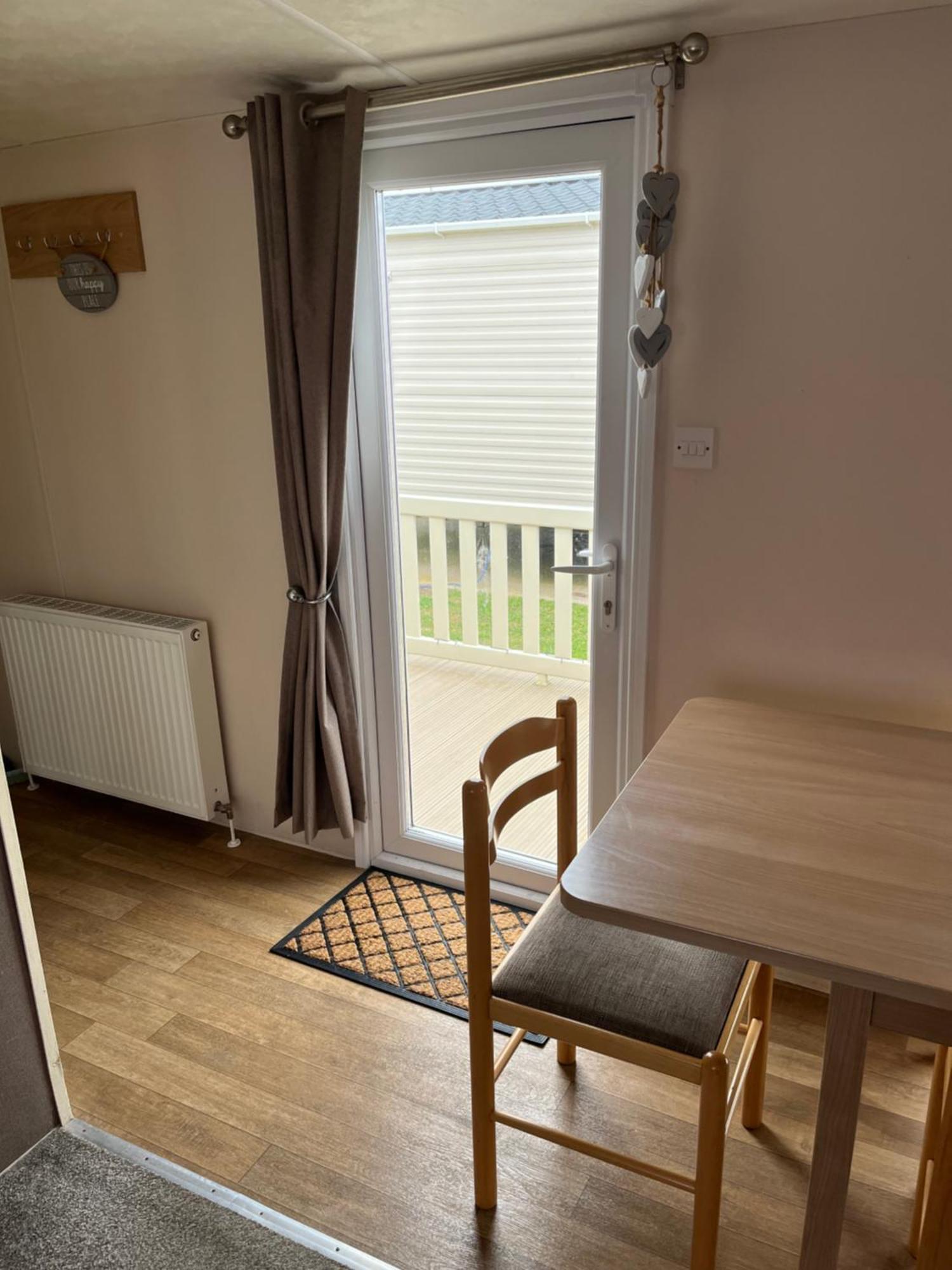8 Berth Caravan Hotel แคลกตัน-ออน-ซี ภายนอก รูปภาพ