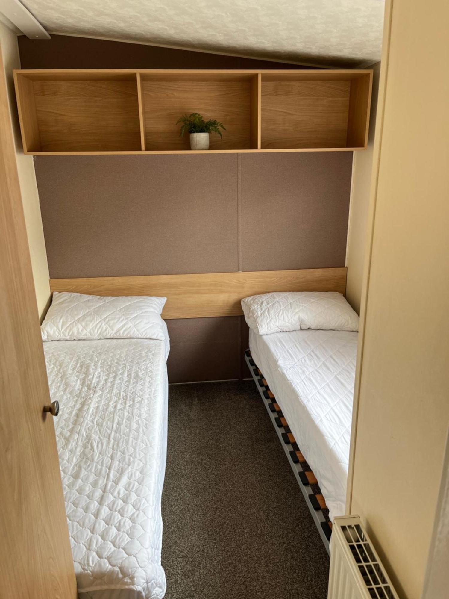 8 Berth Caravan Hotel แคลกตัน-ออน-ซี ภายนอก รูปภาพ